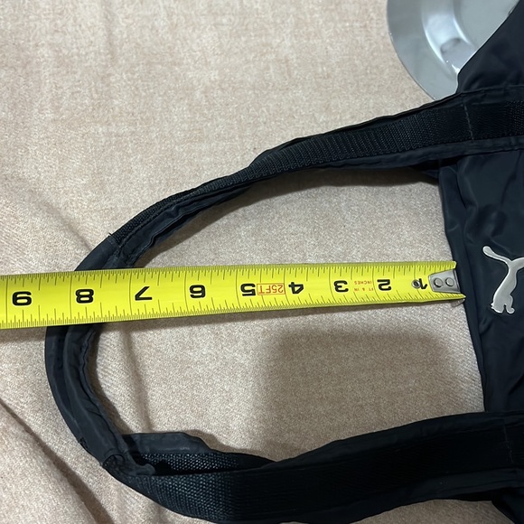 PUMA Black Nylon Gym/Overnight Shoulder Bag- Large (Pre-loved) - Picture 7 of 16